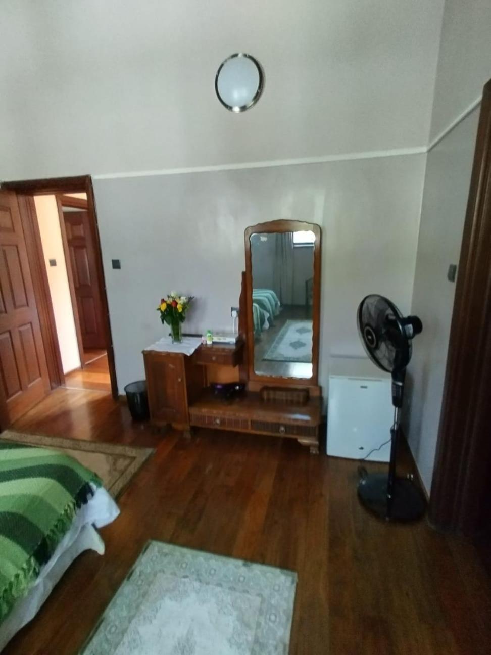 Florances Rest House Nairobi Exterior photo