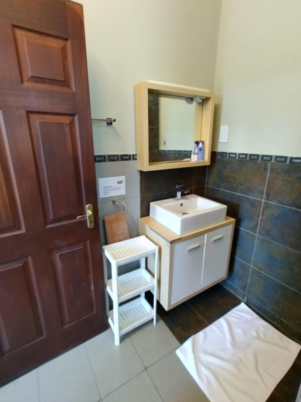 Florances Rest House Nairobi Exterior photo