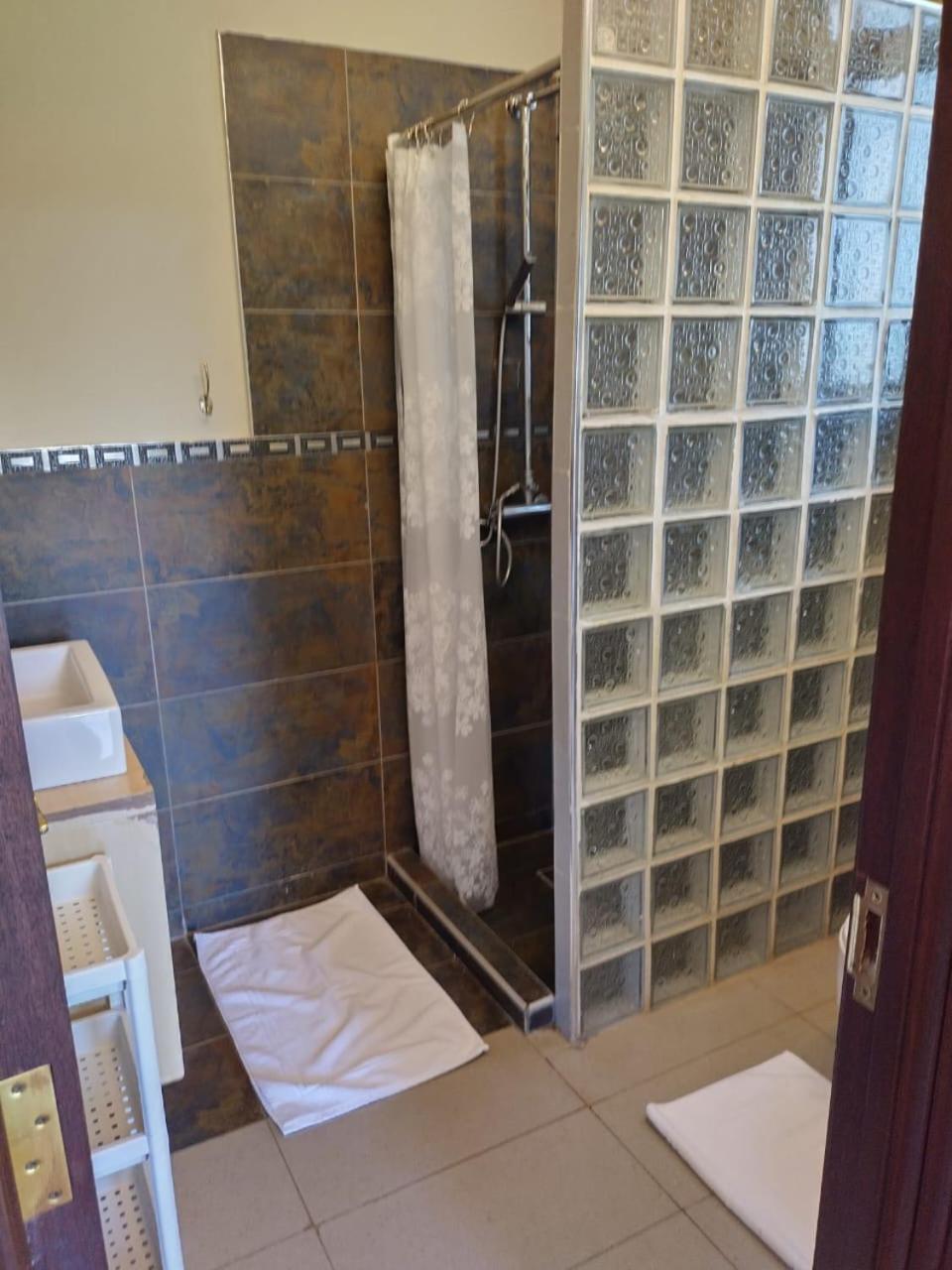 Florances Rest House Nairobi Exterior photo